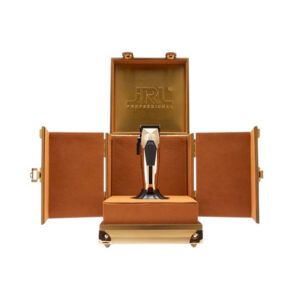 Estuche Gold JRL 3000C Limited Edition abierto con Clipper y base de carga